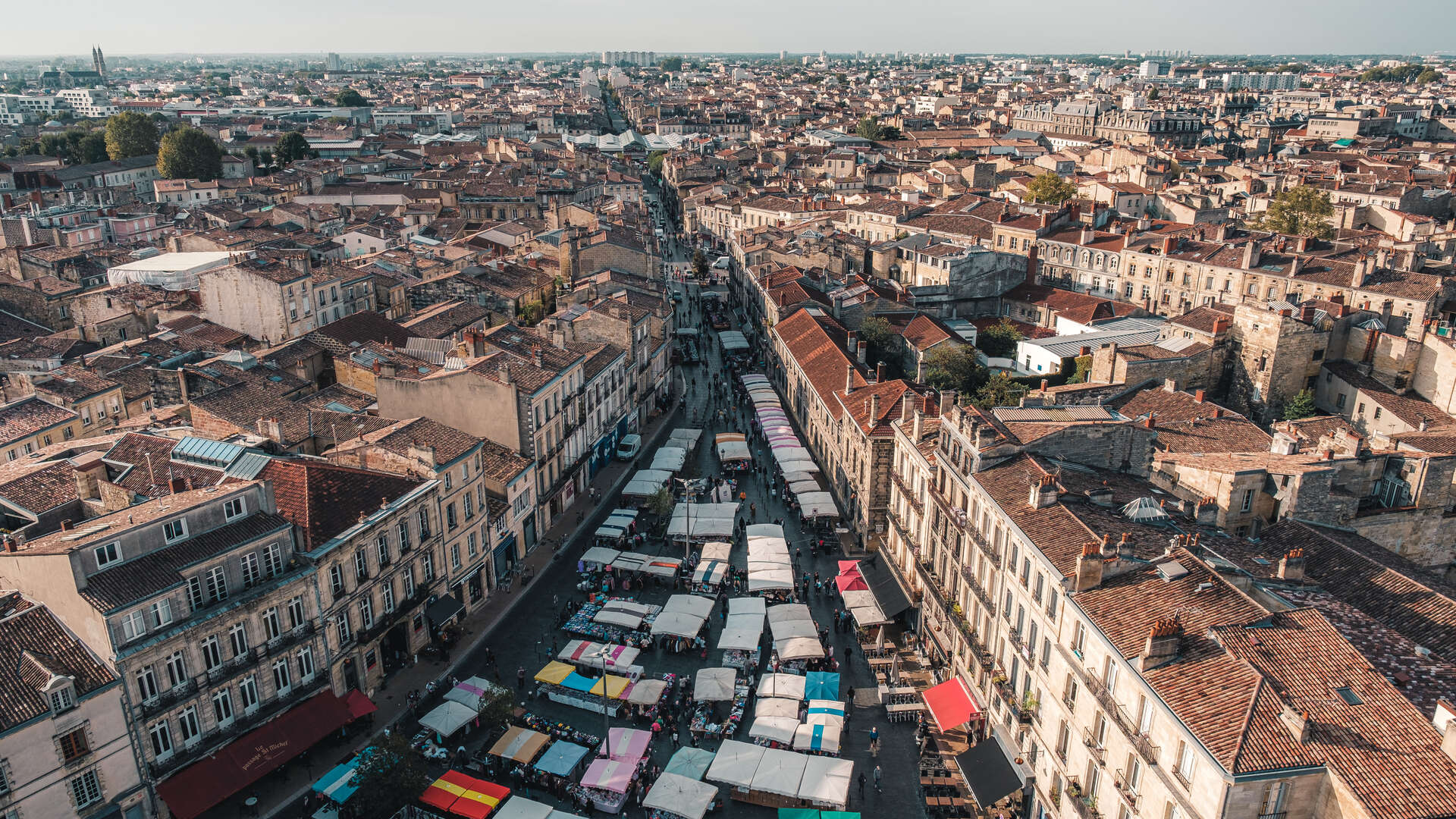 Bordeaux’s flea markets and antique shops Bordeaux Tourism & Conventions